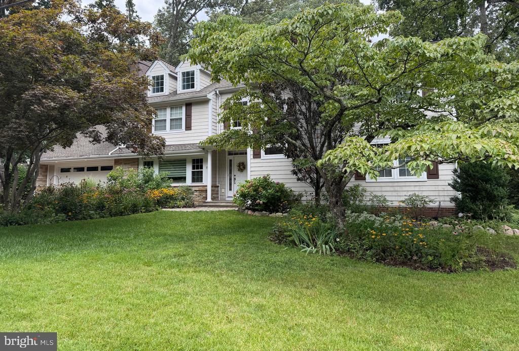 11 WINDWARD DRIVE , SEVERNA PARK, MD 21146