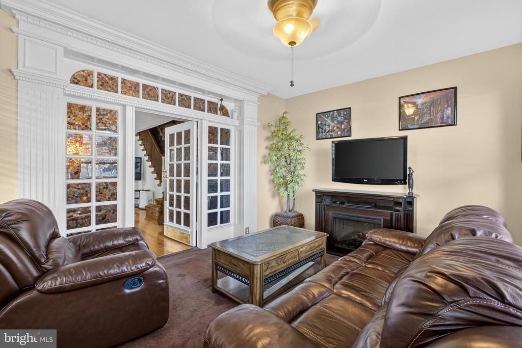 6016 COBBS CREEK PARKWAY , PHILADELPHIA, PA 19143