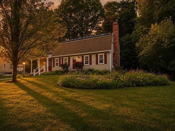 7 Caroline Dr, Milford, MA 01757