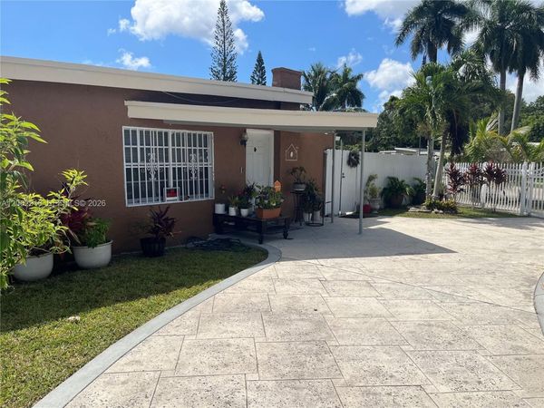101 Miami Gardens Rd, Unit 101, West Park, FL 33023
