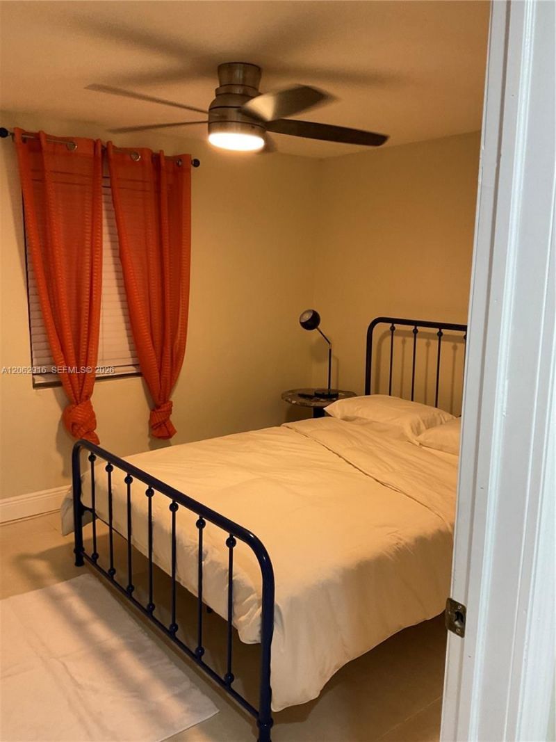 101 Miami Gardens Rd, Unit 101, West Park, FL 33023 Photo