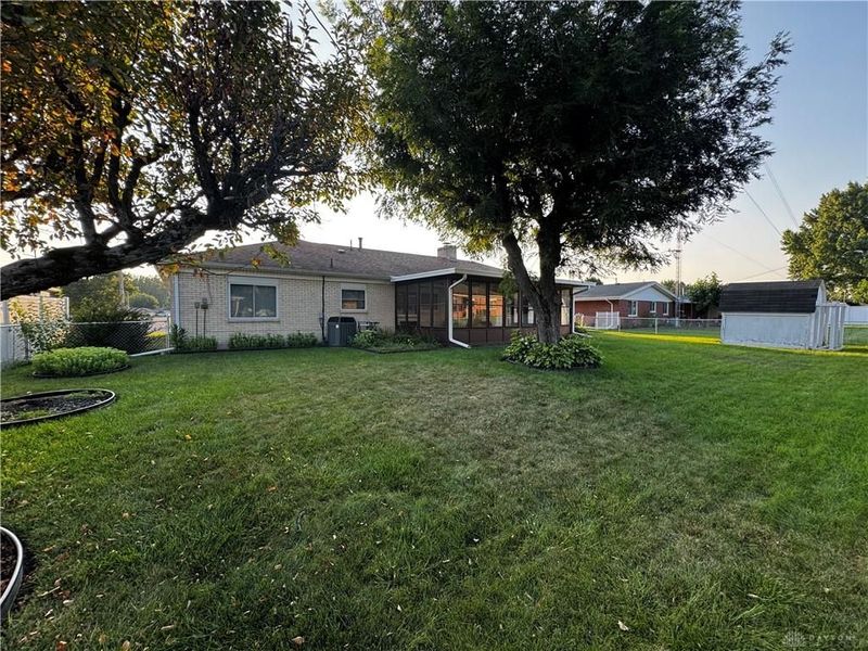 924 Warburton Drive, Trotwood, OH 45426 Photo 3