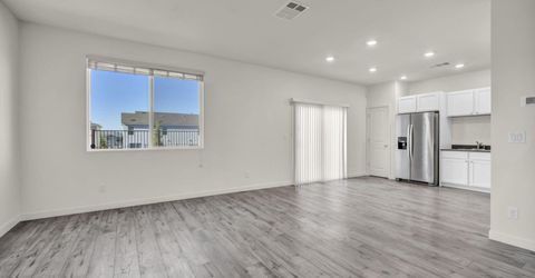 8863 Wolf Moon Drive, Reno, NV 89506 Photo
