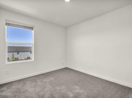 8863 Wolf Moon Drive, Reno, NV 89506 Photo
