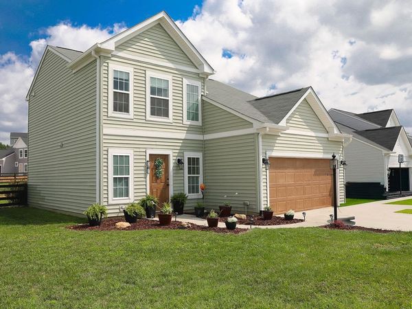 27 MORNINGVIEW CT, STUARTS DRAFT, VA 24477