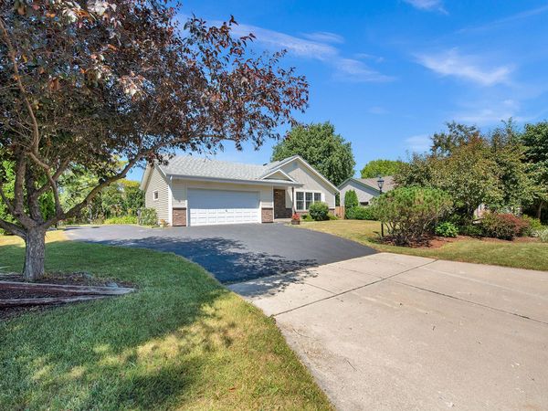 8820 W Travis Ln, Franklin, WI 53132