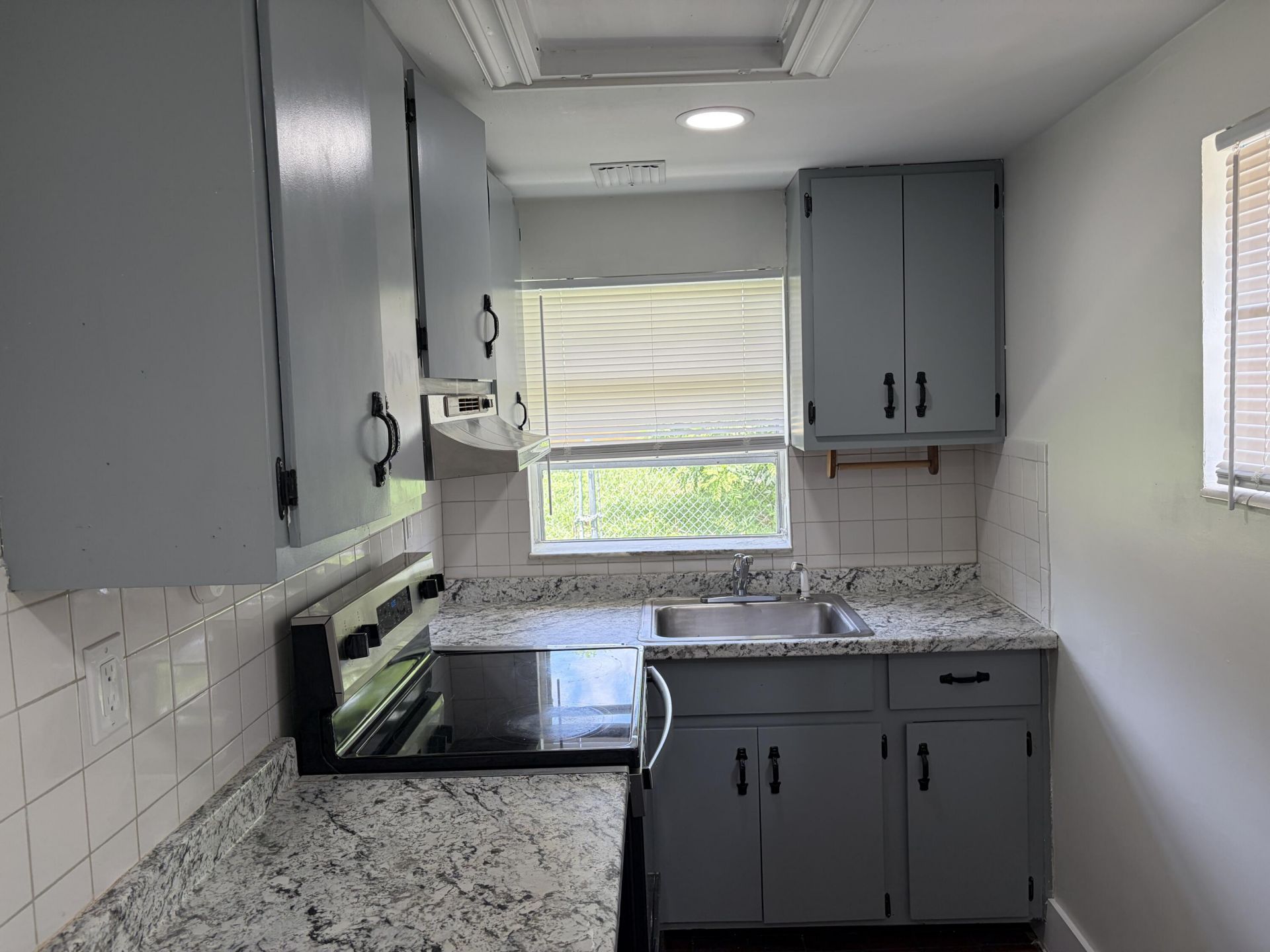 2320 Sunrise Drive, Unit (Back Unit, West Palm Beach, FL 33415 Photo