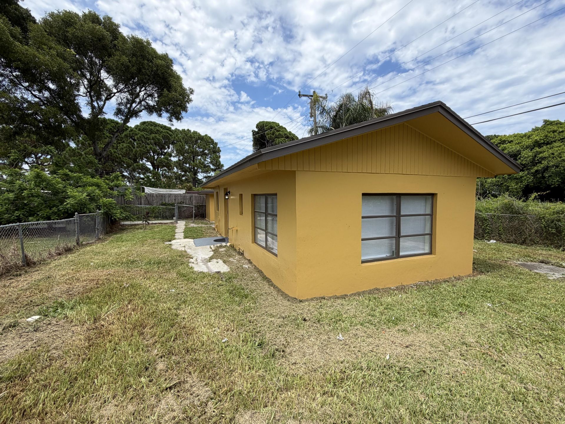 2320 Sunrise Drive, Unit (Back Unit, West Palm Beach, FL 33415 Photo
