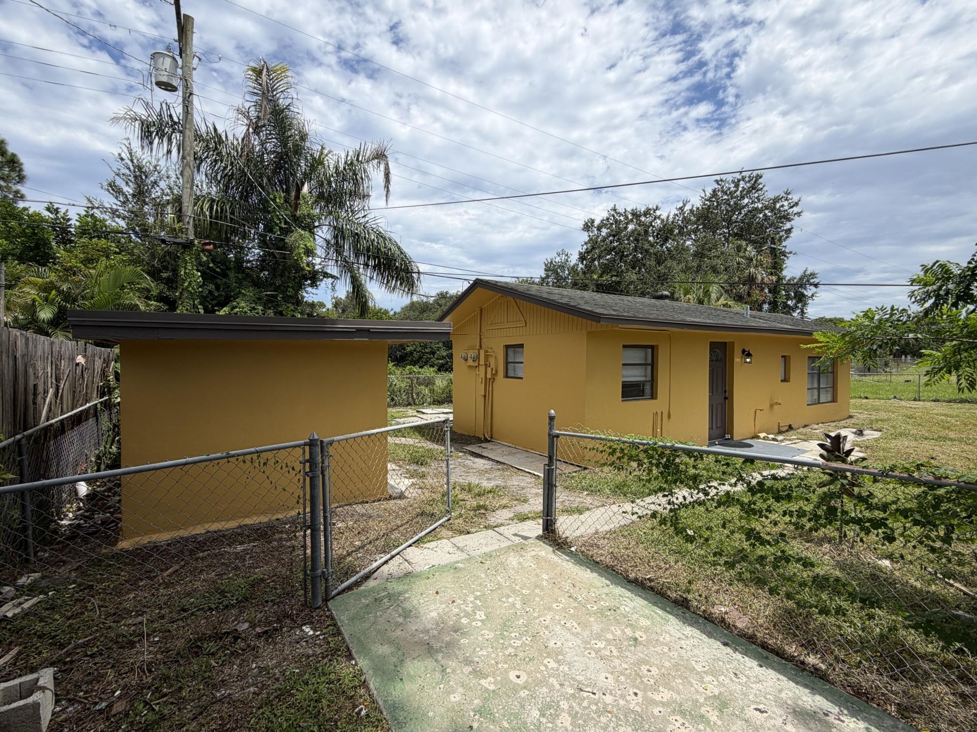 2320 Sunrise Drive, Unit (Back Unit, West Palm Beach, FL 33415 Photo