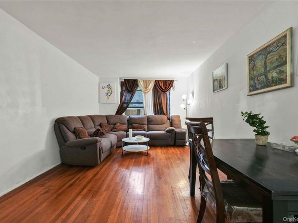 139-15 28th Road, Unit 1F, Flushing, NY 11354