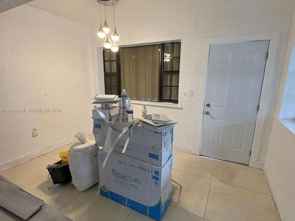 2531 NW 88th St , Miami, FL 33147