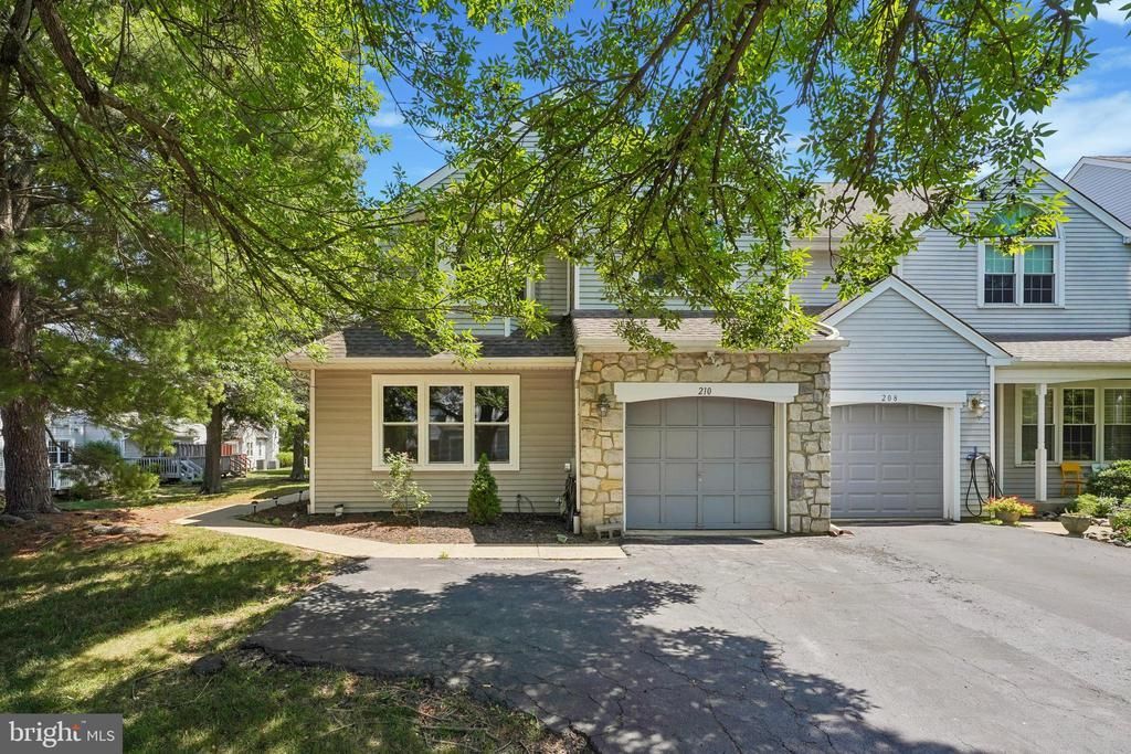 210 POLO DRIVE , NORTH WALES, PA 19454