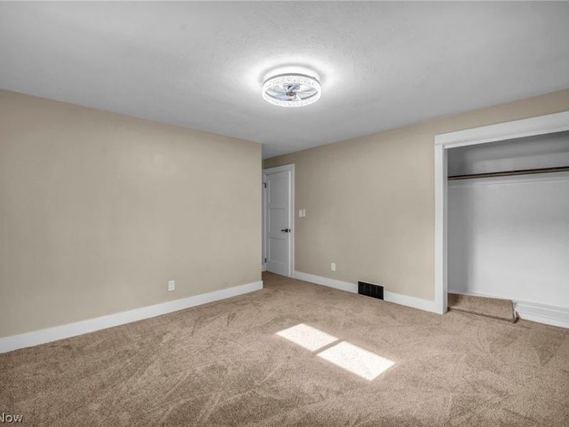 18509 Preston Road, Warrensville Heights, OH 44128 Photo 19