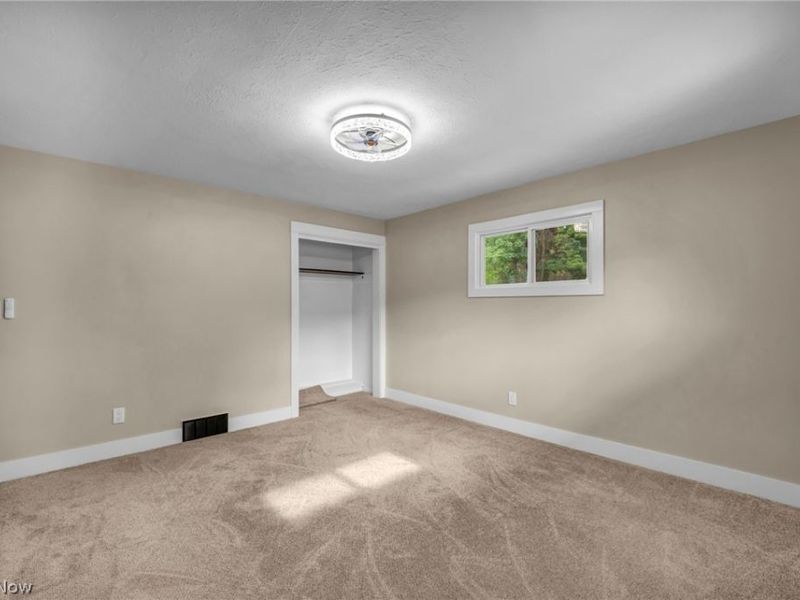 18509 Preston Road, Warrensville Heights, OH 44128 Photo 20