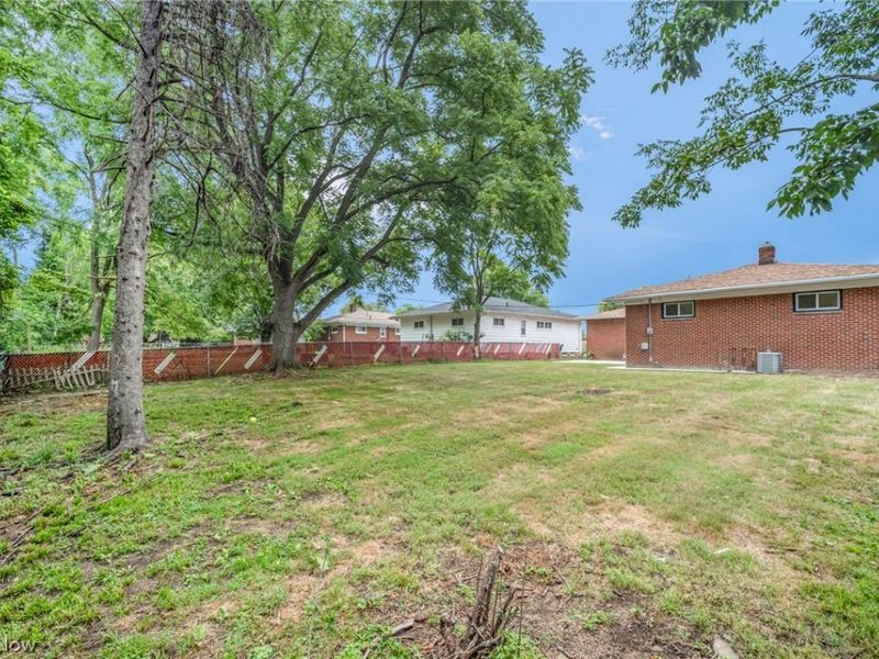 18509 Preston Road, Warrensville Heights, OH 44128 Photo 45