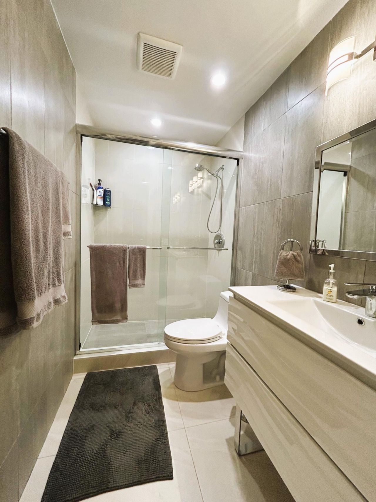 725 N Riverside Drive, Unit 105, Pompano Beach, FL 33062 Photo