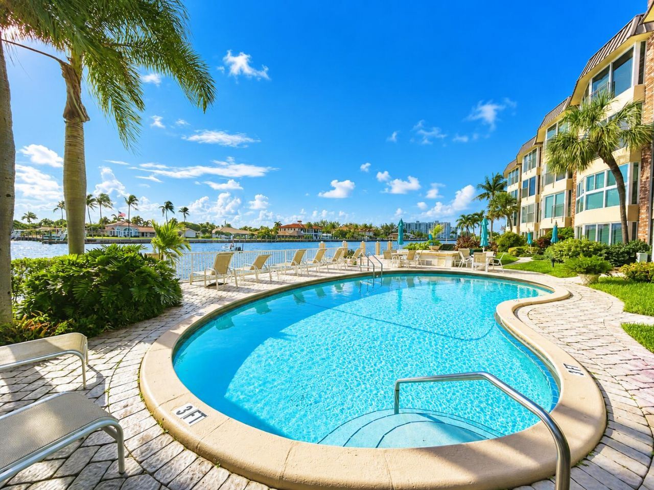 725 N Riverside Drive, Unit 105, Pompano Beach, FL 33062 Photo