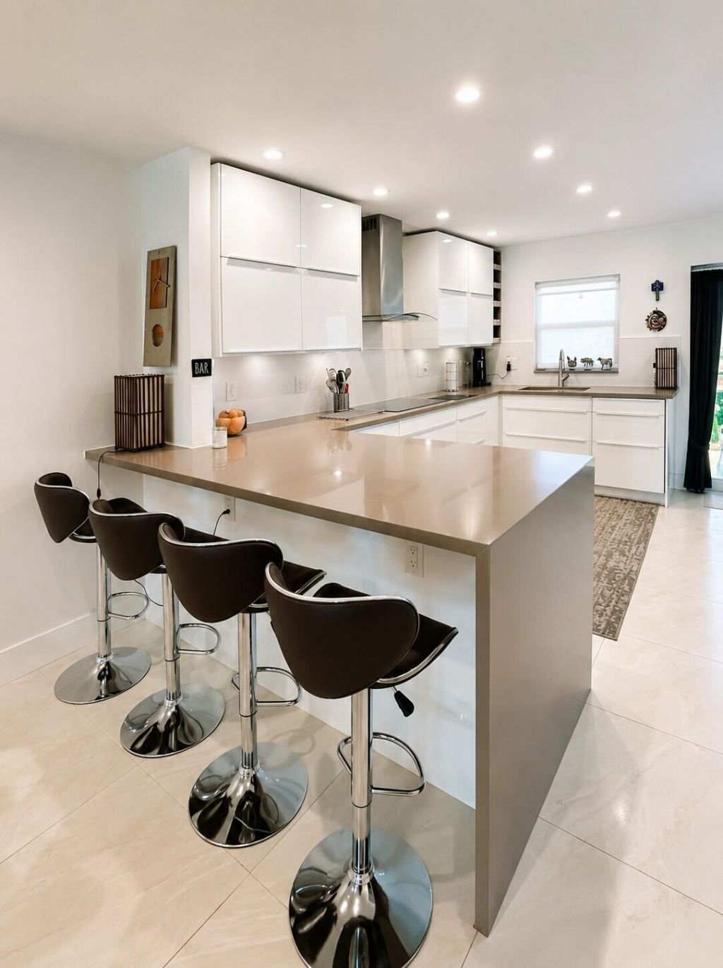 725 N Riverside Drive, Unit 105, Pompano Beach, FL 33062 Photo