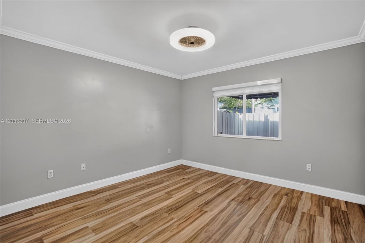 7085 NW 173rd Dr, Unit 403, Hialeah, FL 33015 Photo