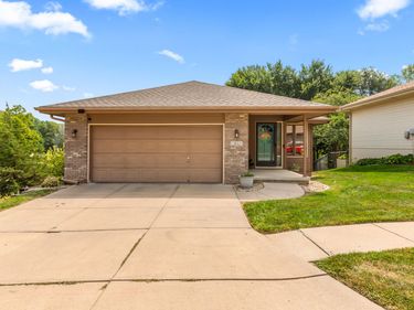 1211 JIM BROWN Parkway, COUNCIL BLUFFS, IA 51503