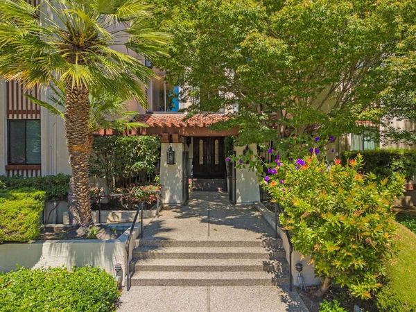 320 Elm Street, Unit 304, San Mateo, CA 94401
