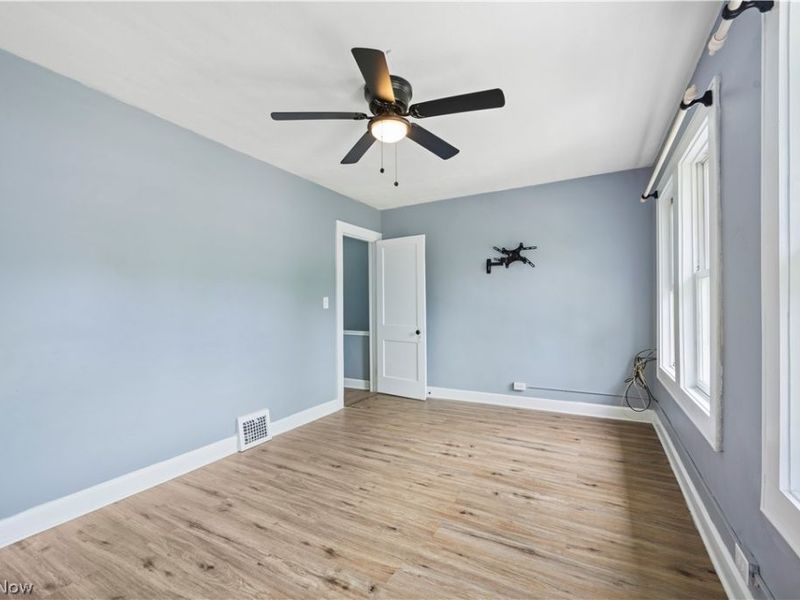 3014 Oak Park Avenue, Cleveland, OH 44109 Photo 10