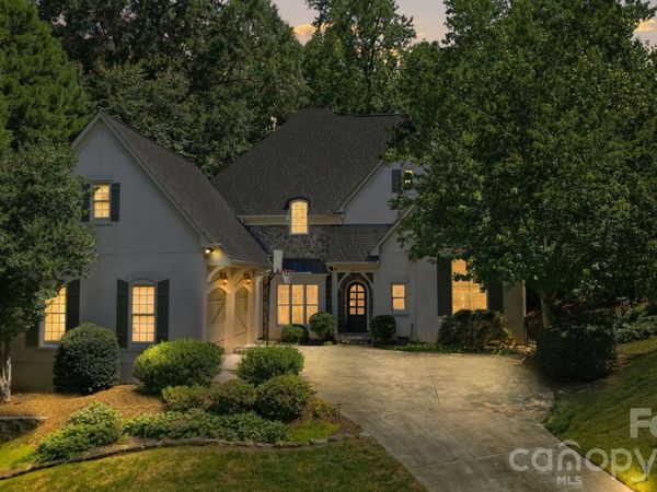1817 Asbury Hall Court, Charlotte, NC 28209