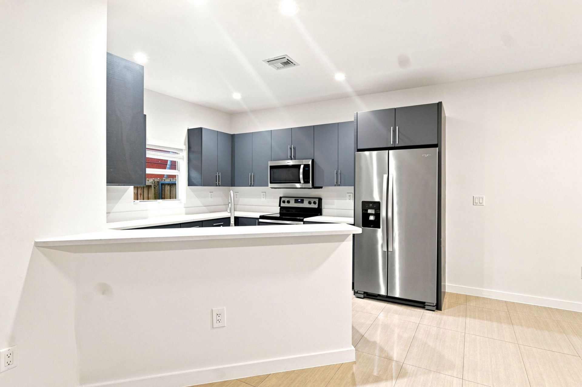 432 SE 16th Street, Unit 432, Fort Lauderdale, FL 33316 Photo
