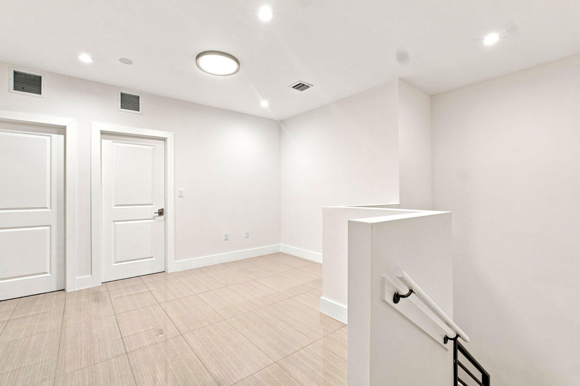 432 SE 16th Street, Unit 432, Fort Lauderdale, FL 33316 Photo