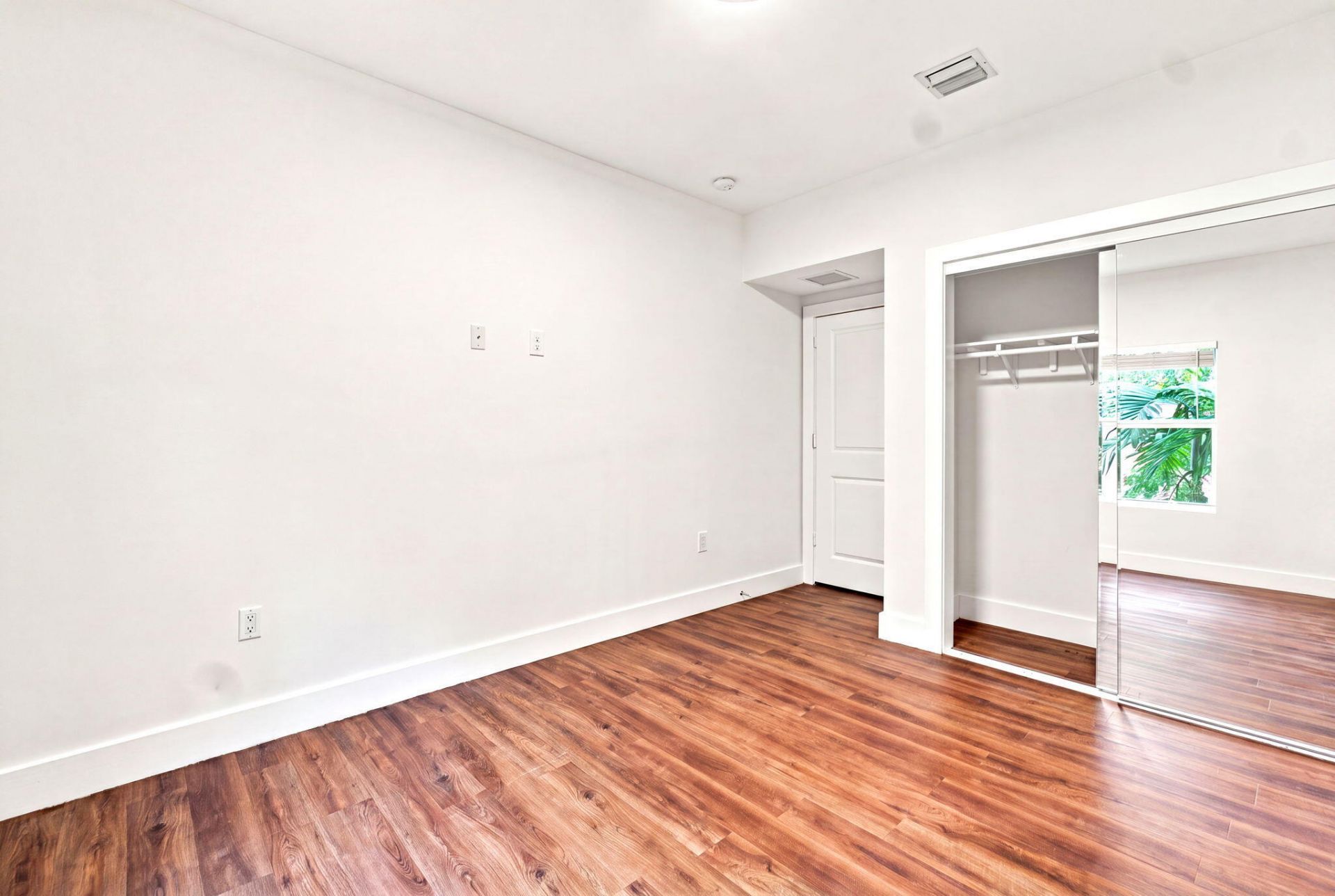 432 SE 16th Street, Unit 432, Fort Lauderdale, FL 33316 Photo