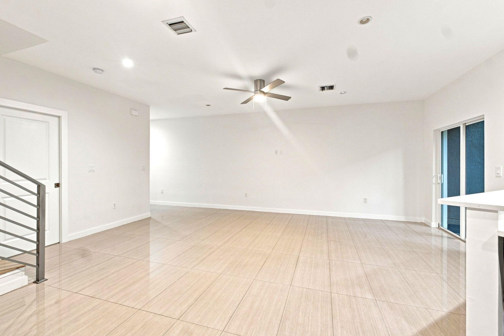 432 SE 16th Street, Unit 432, Fort Lauderdale, FL 33316 Photo
