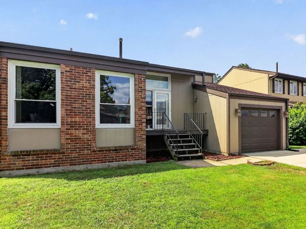 1017 BOB O LINK Drive , Darien, IL 60561