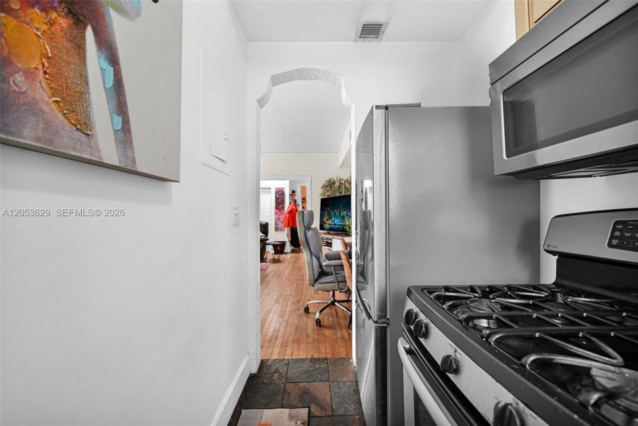900 16th St, Unit 104, Miami Beach, FL 33139 Photo