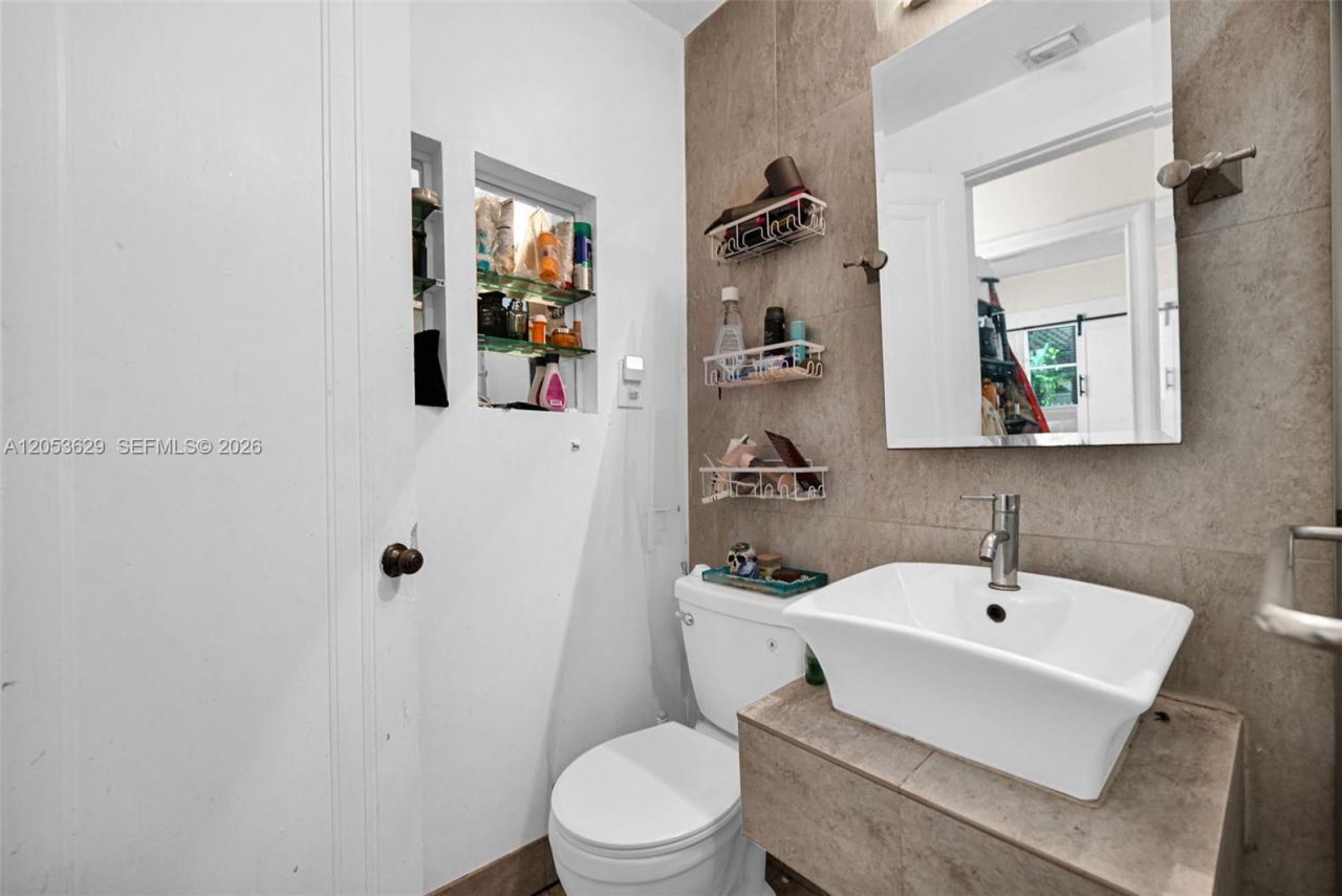 900 16th St, Unit 104, Miami Beach, FL 33139 Photo