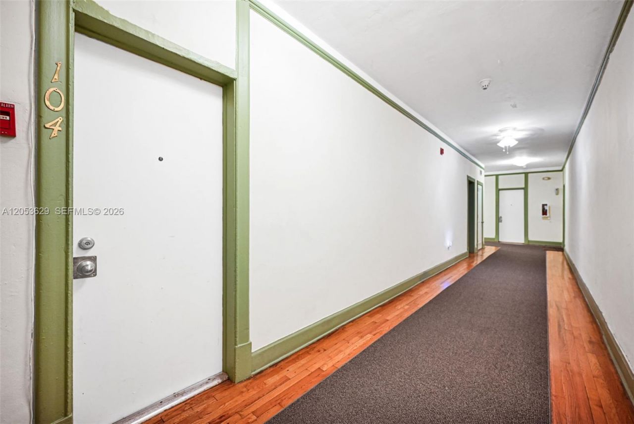 900 16th St, Unit 104, Miami Beach, FL 33139 Photo