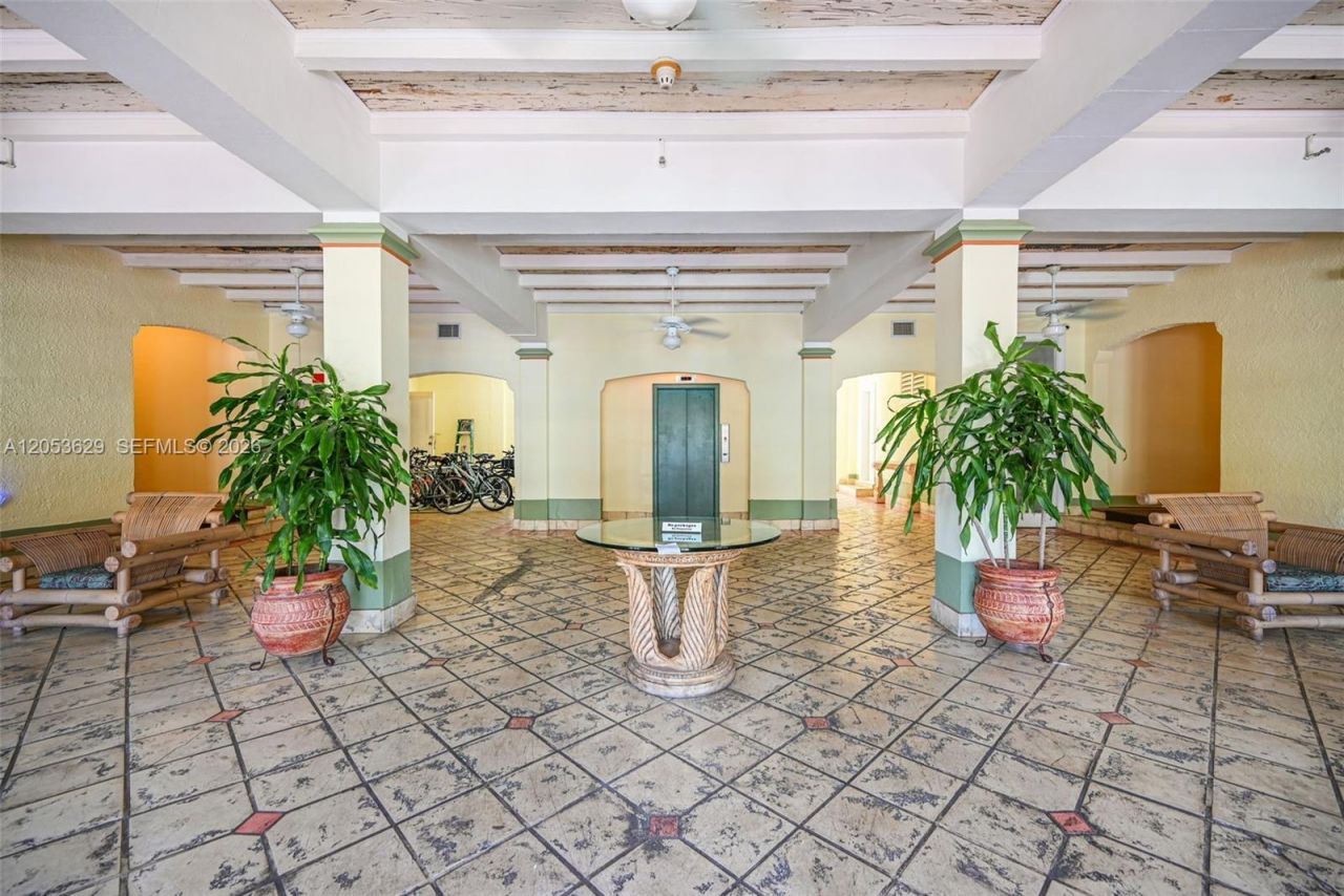 900 16th St, Unit 104, Miami Beach, FL 33139 Photo