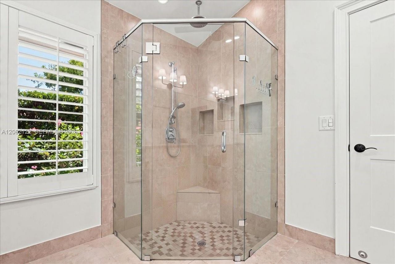 894 Spoonbill Cir, Weston, FL 33326 Photo