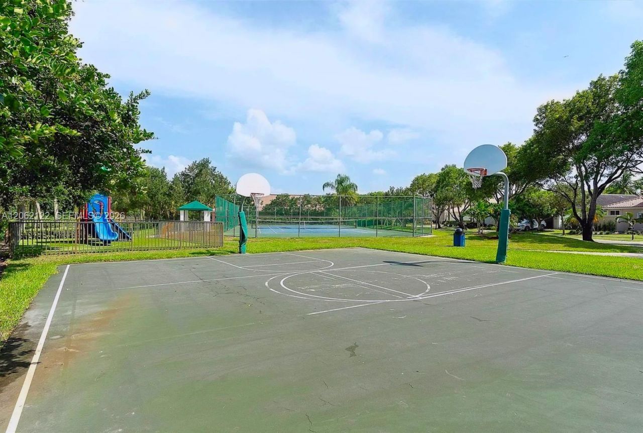 894 Spoonbill Cir, Weston, FL 33326 Photo