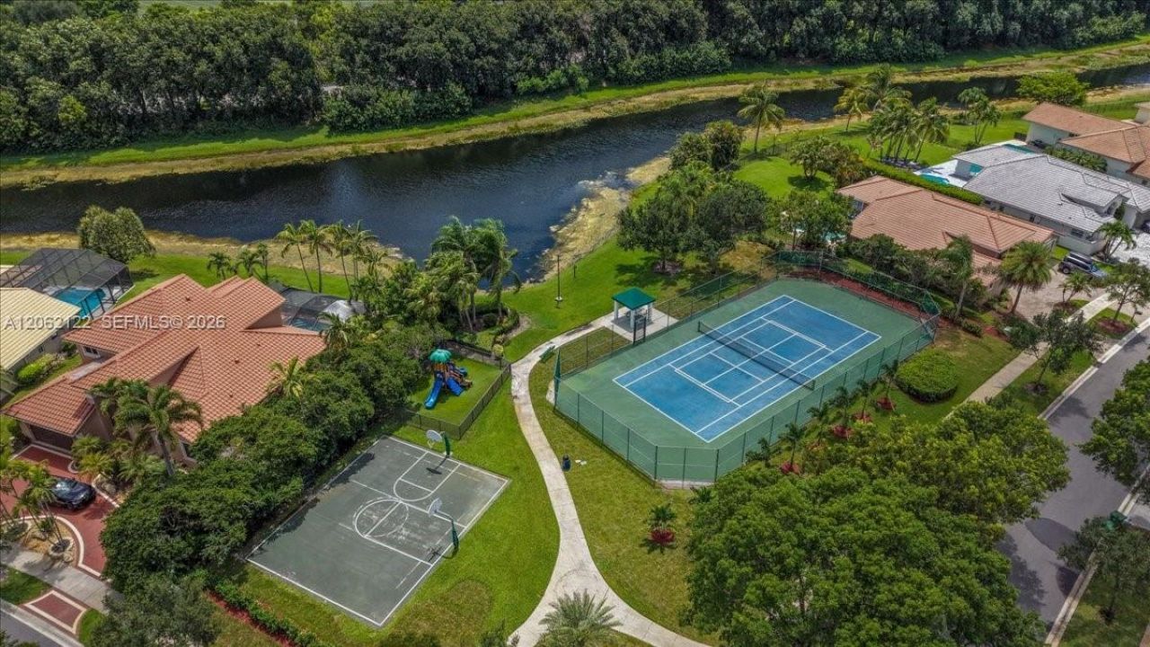 894 Spoonbill Cir, Weston, FL 33326 Photo
