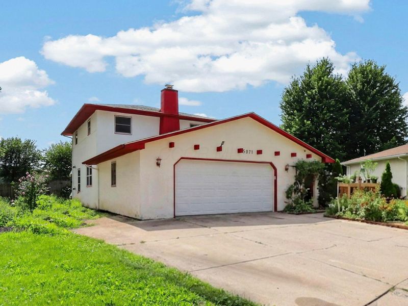 5071 Treeridge Street , Columbus, OH 43229 Photo 2
