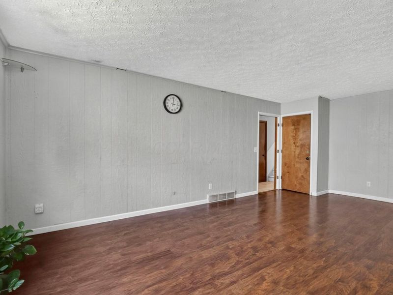 5071 Treeridge Street , Columbus, OH 43229 Photo 20