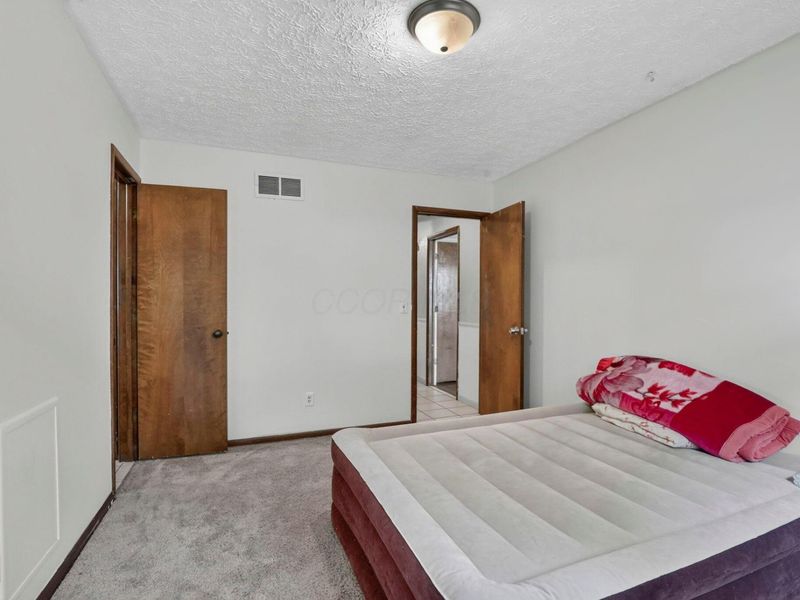 5071 Treeridge Street , Columbus, OH 43229 Photo 23