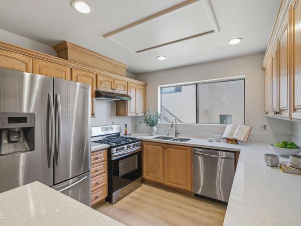 450 W Dryden Street, Unit 106, Glendale, CA 91202