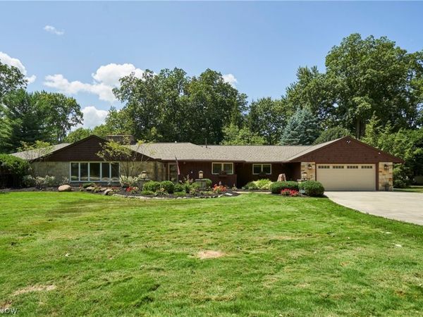 994 Worton Park Drive , Mayfield Village, OH 44143