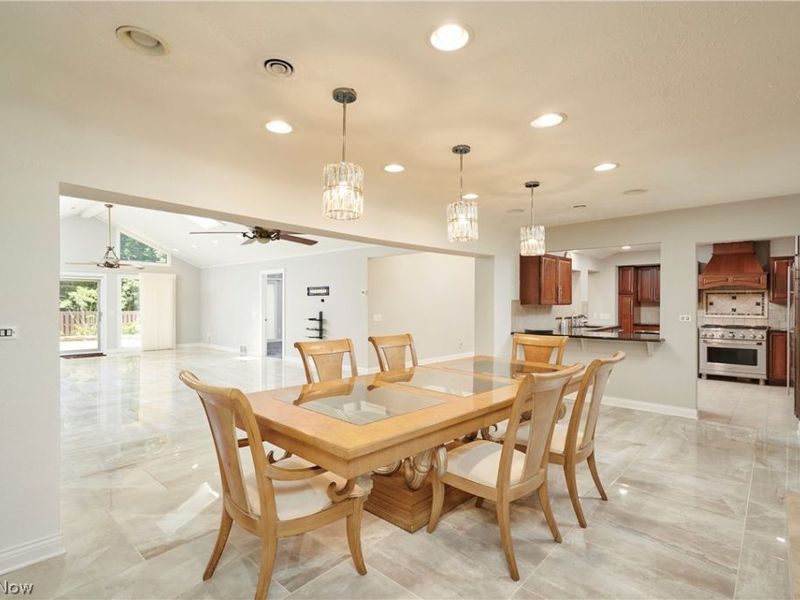 994 Worton Park Drive, Mayfield Village, OH 44143 Photo 13