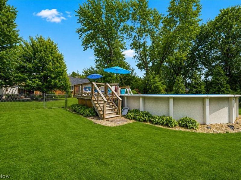 5758 Fitch Road, North Olmsted, OH 44070 Photo 14