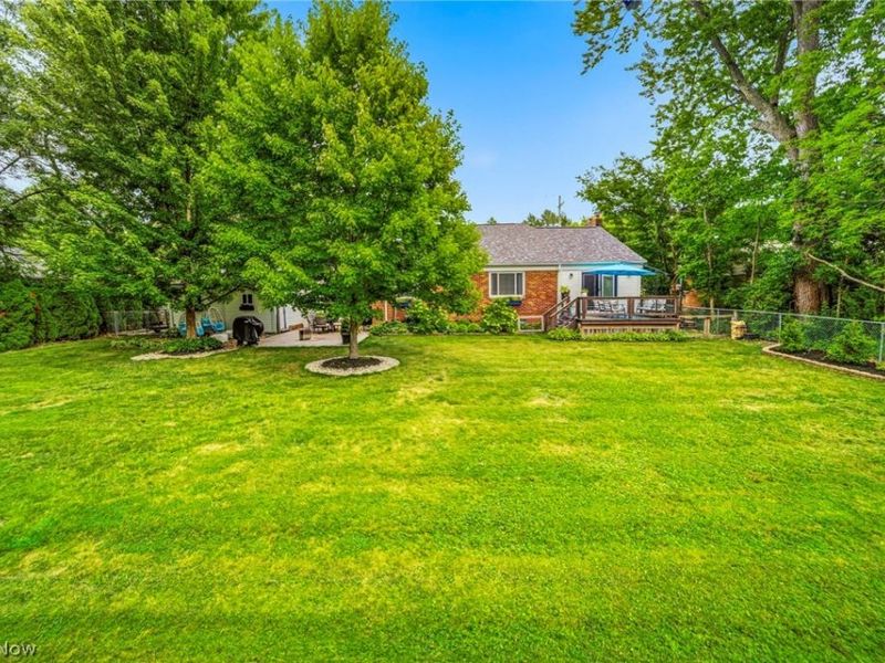 5758 Fitch Road, North Olmsted, OH 44070 Photo 15