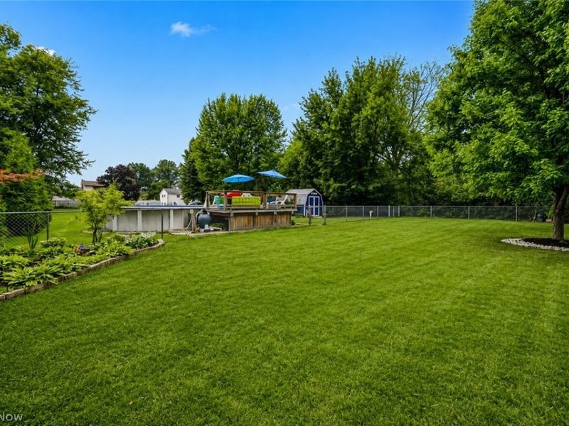 5758 Fitch Road, North Olmsted, OH 44070 Photo 8