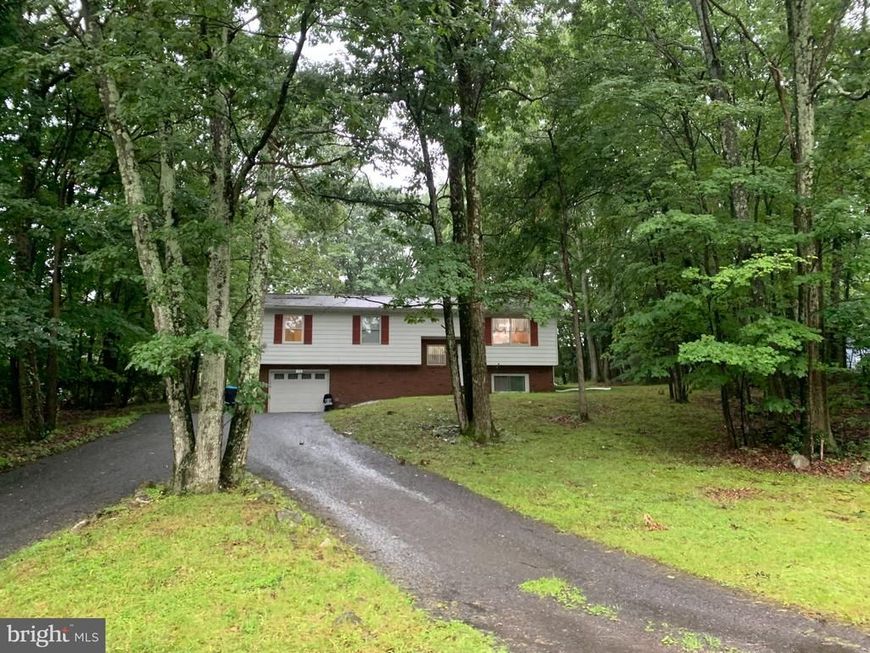 33 Seneca Road , Mount Pocono, PA 18344 Main Photo