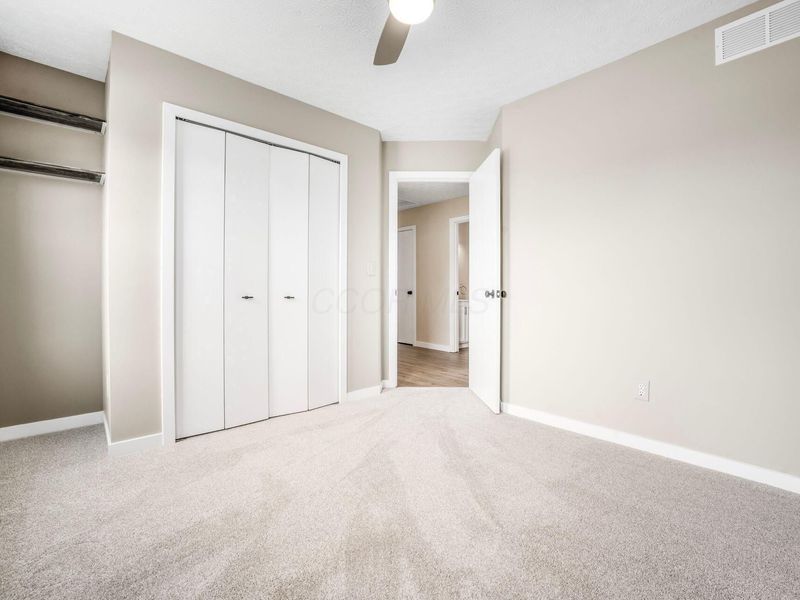 1836 Royal Oak Drive, Lewis Center, OH 43035 Photo 24